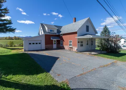 4299 Vt Route 105, Newport, VT 05857