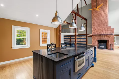Kitchen - 17 Newfields Rd, Exeter, NH 03833 photo 5 of 5