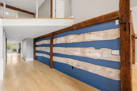 Entry Way - 17 Newfields Rd, Exeter, NH 03833 photo 3 of 10