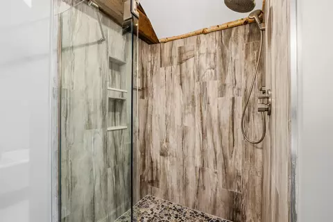 Bath - 17 Newfields Rd, Exeter, NH 03833 photo 5 of 7