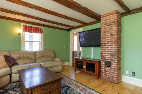 Living - 46 Back River Rd, Dover, NH 03820 photo 2 of 6
