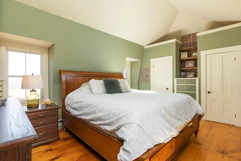Bedroom - 46 Back River Rd, Dover, NH 03820 photo 5 of 7