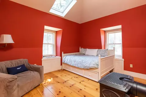 Bedroom - 46 Back River Rd, Dover, NH 03820 photo 6 of 7