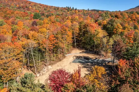 1243 N Hollow Rd, Stowe, VT 05672