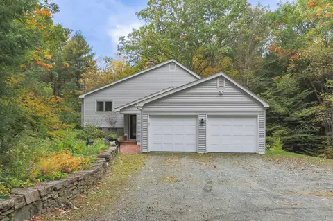 Exterior - 565 Old County Rd, Plainfield, NH 03781 photo 3 of 16