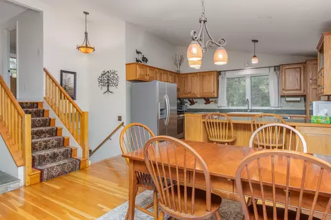 Dining - 565 Old County Rd, Plainfield, NH 03781 photo 4 of 6