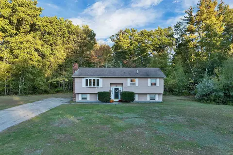 66 Plummer Rd, Bedford, NH 03110