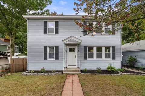 8 Blue Hill Ave UNIT A, Nashua, NH 03064