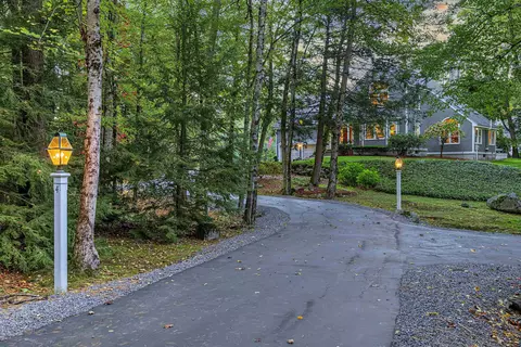 Exterior - 4 Captains Way, Exeter, NH 03833 photo 2 of 18