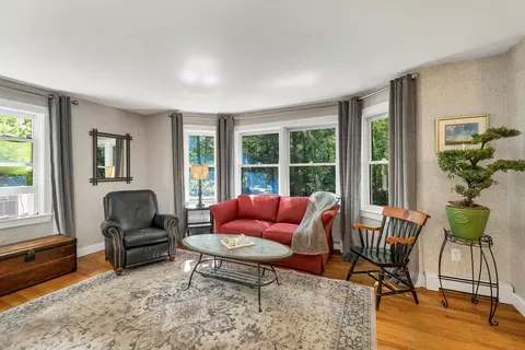 Living - 4 Captains Way, Exeter, NH 03833 photo 4 of 6
