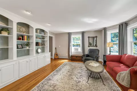 Living - 4 Captains Way, Exeter, NH 03833 photo 3 of 6