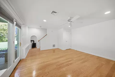 Living - 35 Coles Way, Atkinson, NH 03811 photo 3 of 9
