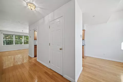Entry Way - 35 Coles Way, Atkinson, NH 03811 photo 2 of 6