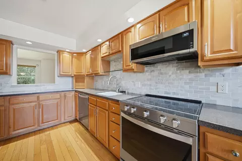 Kitchen - 35 Coles Way, Atkinson, NH 03811 photo 2 of 3