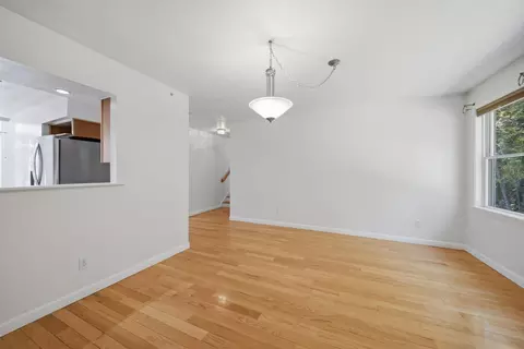 Living - 35 Coles Way, Atkinson, NH 03811 photo 4 of 9
