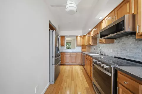 Kitchen - 35 Coles Way, Atkinson, NH 03811 photo 1 of 3