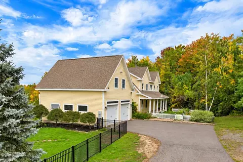 92 Garden Hill Dr, Gilford, NH 03249