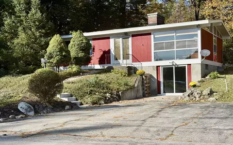 12 Windsor Ter, Hillsborough, NH 03244