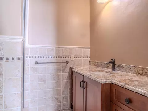 Bath - 219 Alpine Dr, Killington, VT 05751 photo 5 of 5