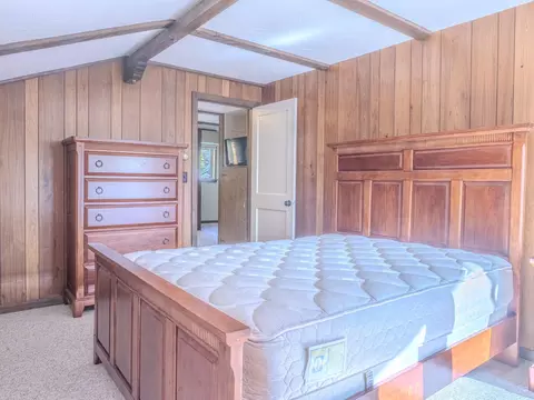 Bedroom - 219 Alpine Dr, Killington, VT 05751 photo 11 of 11
