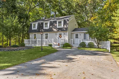 3 Travis Rd, Nashua, NH 03063