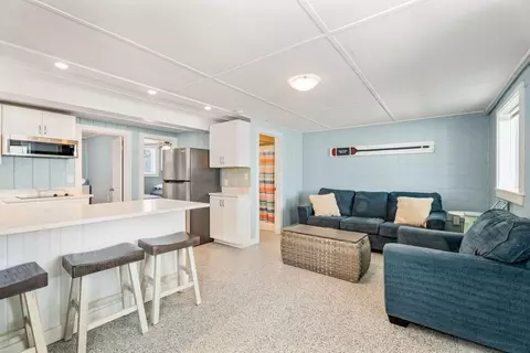 Living - 27 Concord Ave, Hampton, NH 03842 photo 10 of 13
