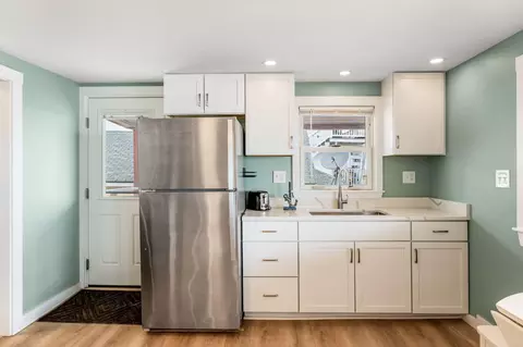 Kitchen - 27 Concord Ave, Hampton, NH 03842 photo 5 of 13