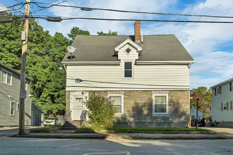 417 Bartlett St, Manchester, NH 03102