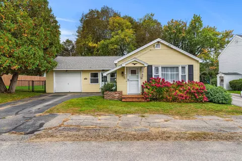 9 Taylor St, Laconia, NH 03246