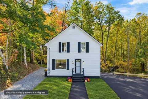 88 S Main St, Laconia, NH 03246