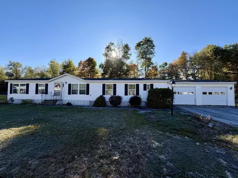 247 Fire Pond Rd, Hopkinton, NH 03229