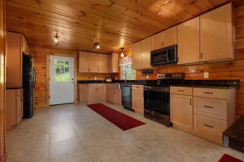 Kitchen - 226 Ledge Dr, Plainfield, NH 03781 photo 1 of 3