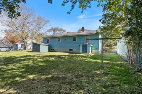 Exterior - 8 Wentworth St # A, Exeter, NH 03833 photo 3 of 4