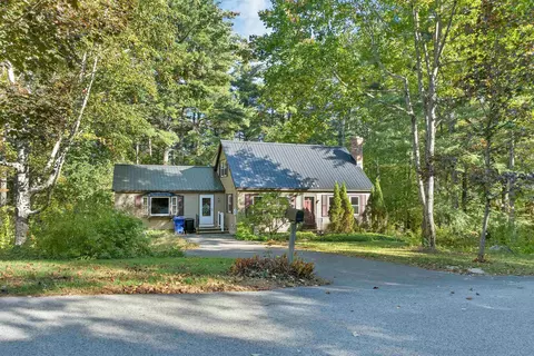 37 Beechwood Rd, Hudson, NH 03051