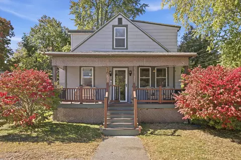 26 College Rd, Manchester, NH 03102
