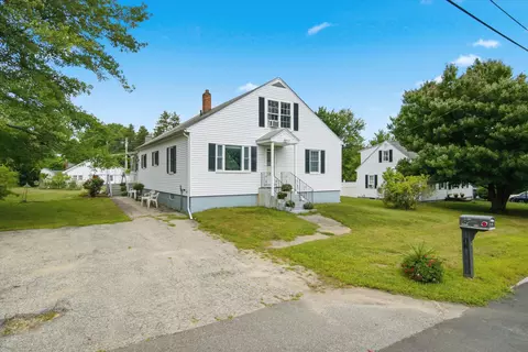 12 Wathen Rd, Bedford, NH 03110