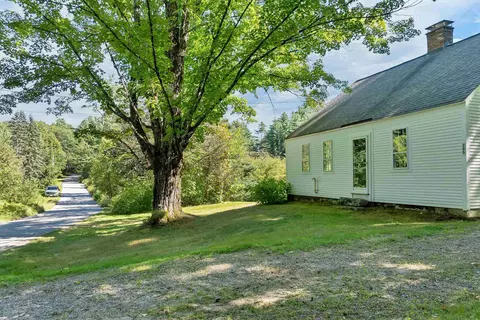 285 Range Rd, Sandwich, NH 03227