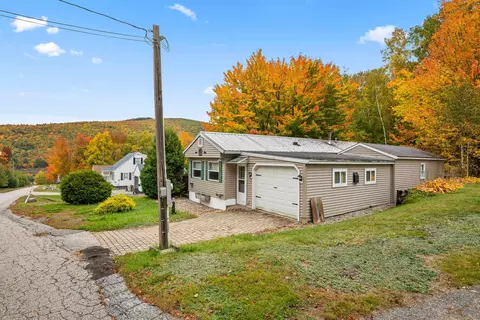 27 Second St, Gorham, NH 03581 photo 2