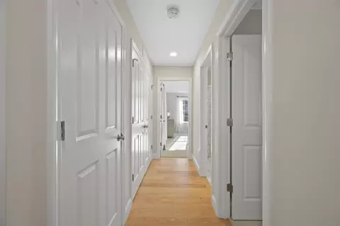 Entry Way - 7 Cardinal Ln #B, Epping, NH 03042 photo 3 of 4