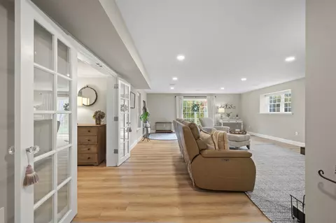 Entry Way - 7 Cardinal Ln #B, Epping, NH 03042 photo 4 of 4