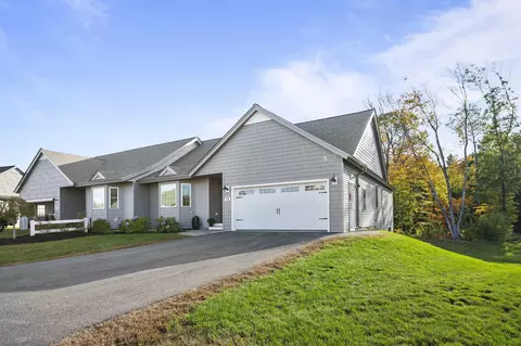 Exterior - 7 Cardinal Ln #B, Epping, NH 03042 photo 3 of 7
