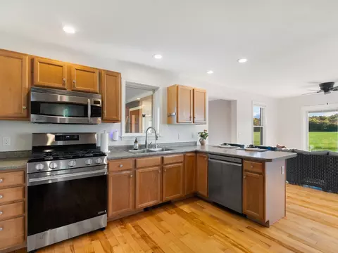 Kitchen - 99 Mountain View Rd, Ferrisburgh, VT 05473 photo 1 of 3