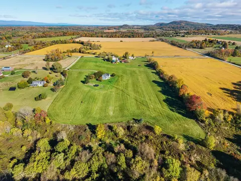 View/Area - 99 Mountain View Rd, Ferrisburgh, VT 05473 photo 4 of 5