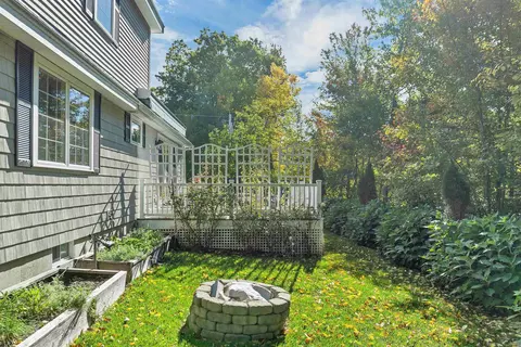Exterior - 127 Forest Rd, Wolfeboro, NH 03894 photo 4 of 10