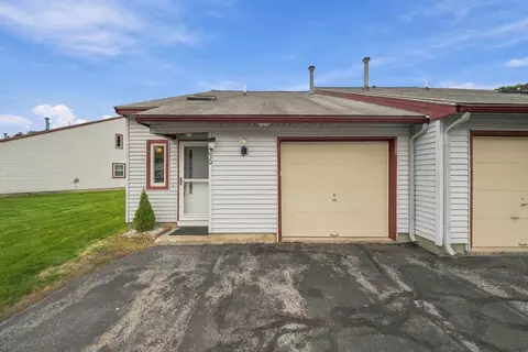 230 Stonebridge Dr #230L, Nashua, NH 03063