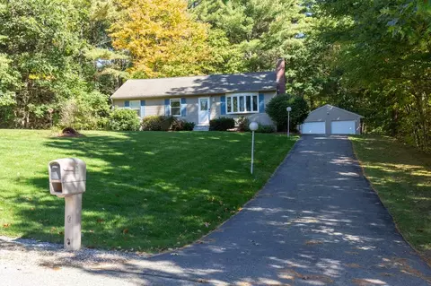 3 Nathan Dr, Litchfield, NH 03052