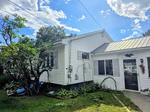 31 Pierce Rd, Hinsdale, NH 03451