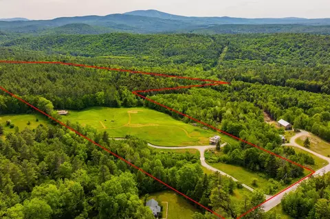 640 Cross Rd, Londonderry, VT 05155