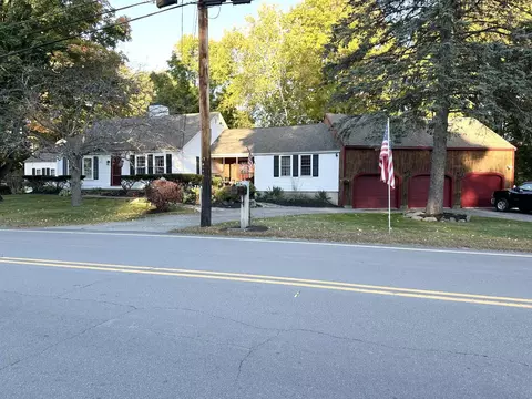 84 Main St, Hollis, NH 03049