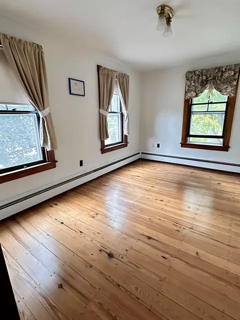 Bedroom - 3531 Route 5, Westminster, VT 05158 photo 4 of 9